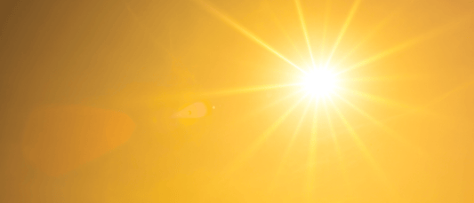 Hoe Lang Mag Je in de Zon Blijven? Alles over UV-Straling en Jouw Huidtype - Zomeria